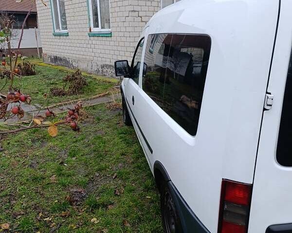 Білий Опель Комбо вант.-пас., об'ємом двигуна 1.25 л та пробігом 200 тис. км за 3300 $, фото 6 на Automoto.ua