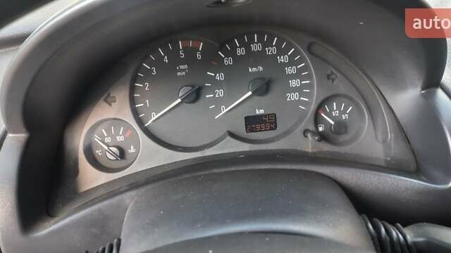 Белый Опель Комбо груз.-пасс., объемом двигателя 1.3 л и пробегом 274 тыс. км за 3700 $, фото 2 на Automoto.ua