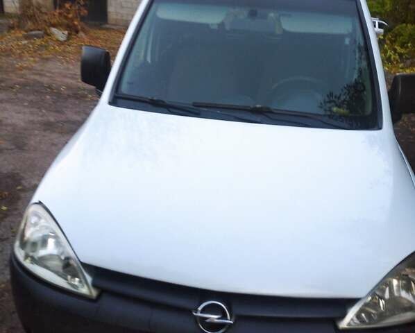 Білий Опель Комбо вант.-пас., об'ємом двигуна 1.3 л та пробігом 261 тис. км за 4200 $, фото 6 на Automoto.ua