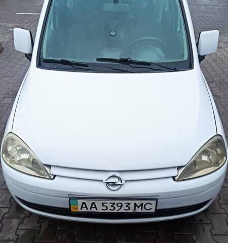 Білий Опель Комбо вант.-пас., об'ємом двигуна 1.7 л та пробігом 385 тис. км за 4700 $, фото 12 на Automoto.ua