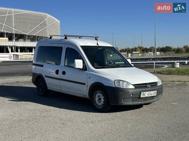 Білий Опель Комбо вант.-пас., об'ємом двигуна 1.3 л та пробігом 431 тис. км за 3500 $, фото 3 на Automoto.ua