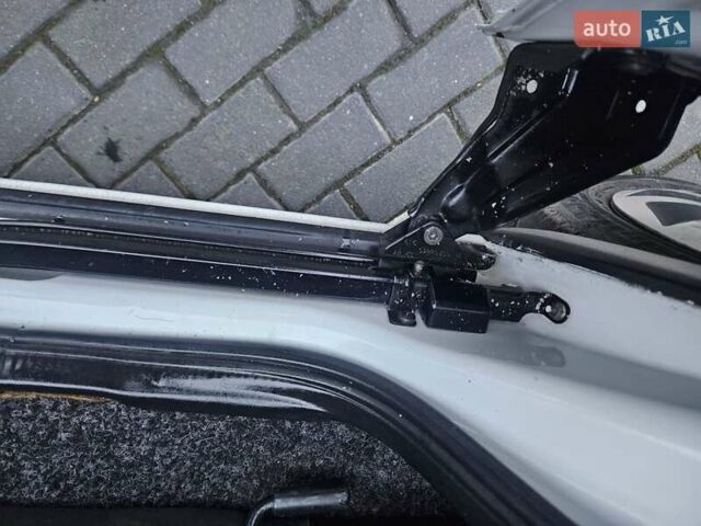 Білий Опель Комбо вант.-пас., об'ємом двигуна 1.25 л та пробігом 373 тис. км за 3600 $, фото 25 на Automoto.ua