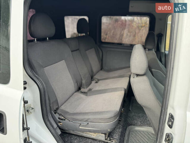 Білий Опель Комбо вант.-пас., об'ємом двигуна 1.69 л та пробігом 154 тис. км за 3500 $, фото 7 на Automoto.ua