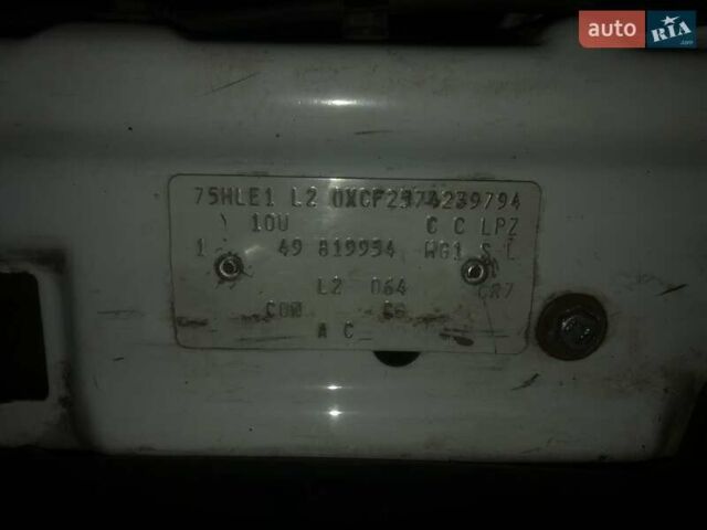 Білий Опель Комбо вант.-пас., об'ємом двигуна 1.69 л та пробігом 200 тис. км за 3750 $, фото 27 на Automoto.ua