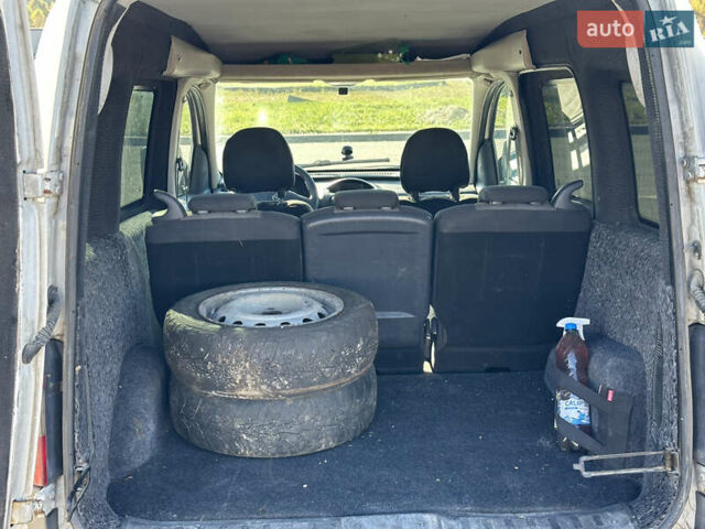 Білий Опель Комбо вант.-пас., об'ємом двигуна 1.3 л та пробігом 431 тис. км за 3500 $, фото 14 на Automoto.ua