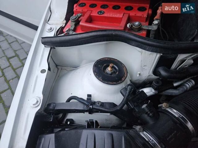 Білий Опель Комбо вант.-пас., об'ємом двигуна 1.25 л та пробігом 373 тис. км за 3600 $, фото 38 на Automoto.ua