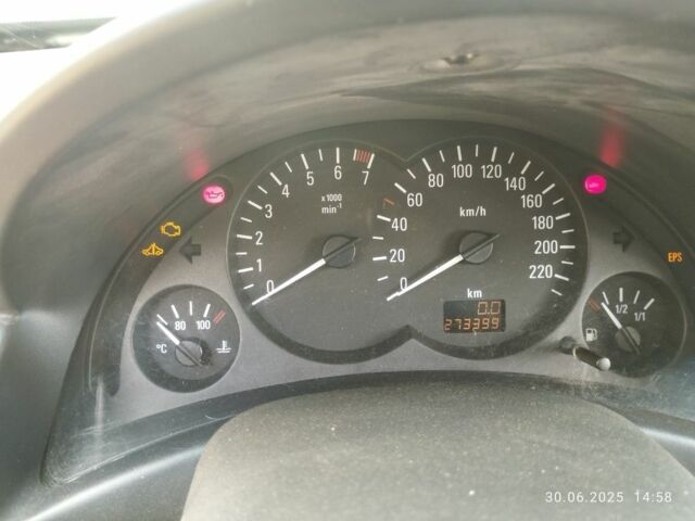 Опель Комбо груз.-пасс. 2007 в Житомире на Automoto.ua Белый Опель Комбо груз.-пасс., объемом двигателя 0 л и пробегом 273 тыс. км за 4200 $, фото 7 на Automoto.ua