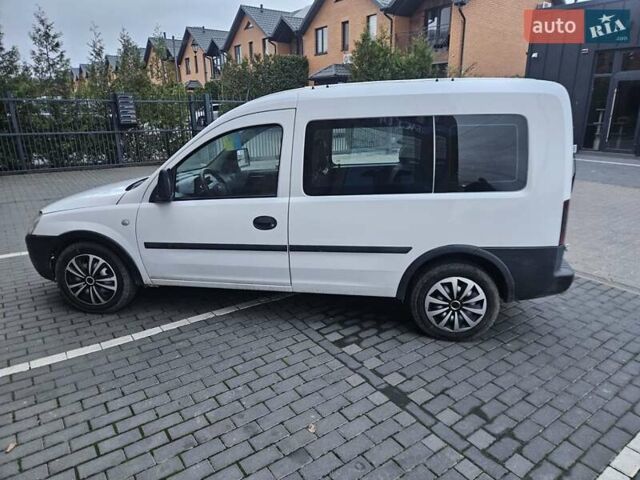 Білий Опель Комбо вант.-пас., об'ємом двигуна 1.25 л та пробігом 373 тис. км за 3600 $, фото 8 на Automoto.ua