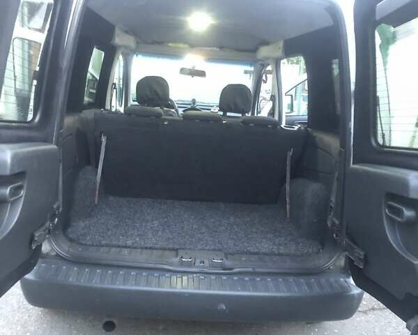 Білий Опель Комбо вант.-пас., об'ємом двигуна 1.69 л та пробігом 200 тис. км за 3750 $, фото 16 на Automoto.ua