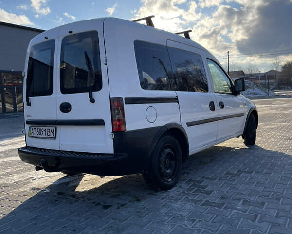 Білий Опель Комбо вант.-пас., об'ємом двигуна 1.25 л та пробігом 248 тис. км за 3900 $, фото 5 на Automoto.ua