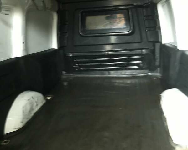 Белый Опель Комбо груз.-пасс., объемом двигателя 1.25 л и пробегом 130 тыс. км за 4200 $, фото 5 на Automoto.ua