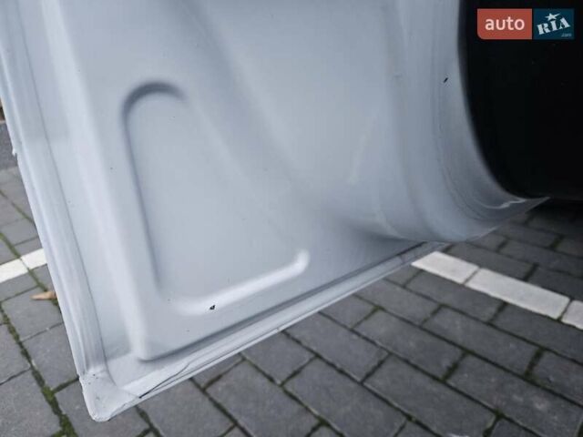 Білий Опель Комбо вант.-пас., об'ємом двигуна 1.25 л та пробігом 373 тис. км за 3600 $, фото 36 на Automoto.ua