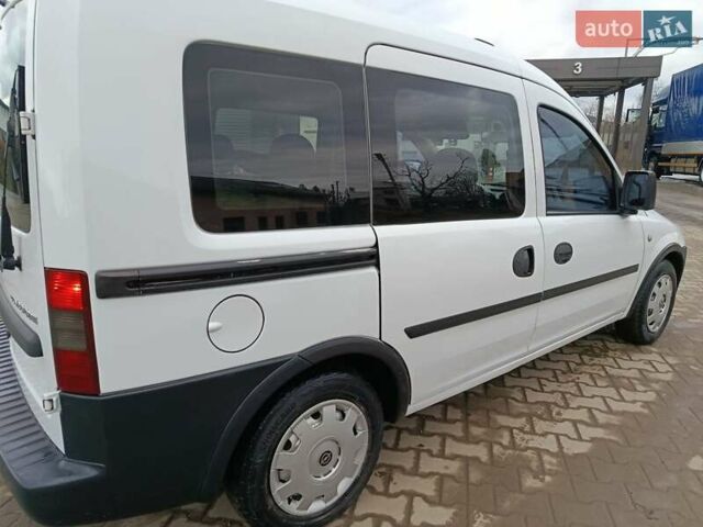 Белый Опель Комбо груз.-пасс., объемом двигателя 1.25 л и пробегом 286 тыс. км за 3500 $, фото 26 на Automoto.ua