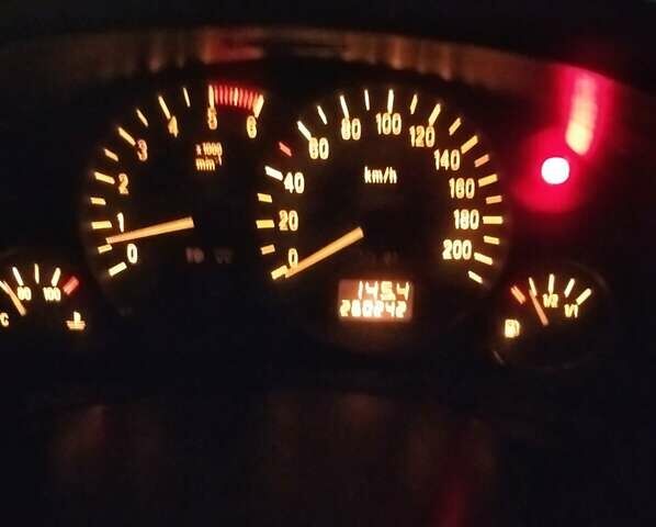 Білий Опель Комбо вант.-пас., об'ємом двигуна 1.3 л та пробігом 261 тис. км за 4200 $, фото 10 на Automoto.ua