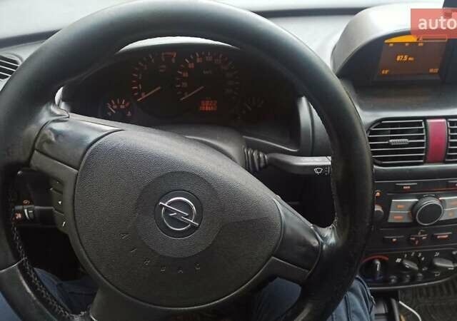 Білий Опель Комбо вант.-пас., об'ємом двигуна 1.7 л та пробігом 385 тис. км за 4700 $, фото 11 на Automoto.ua