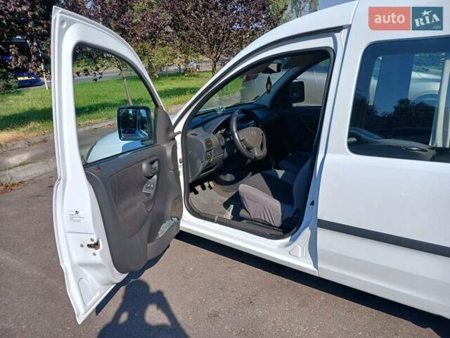 Білий Опель Комбо вант.-пас., об'ємом двигуна 1.7 л та пробігом 232 тис. км за 5199 $, фото 3 на Automoto.ua