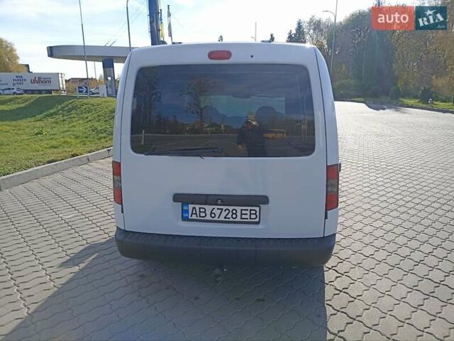 Опель Комбо груз.-пасс. 2008 в Виннице на Automoto.ua Белый Опель Комбо груз.-пасс., объемом двигателя 1.6 л и пробегом 215 тыс. км за 5600 $, фото 6 на Automoto.ua