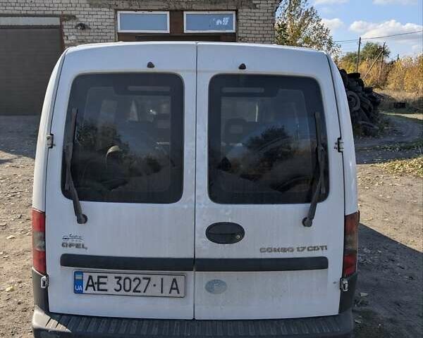 Білий Опель Комбо вант.-пас., об'ємом двигуна 1.69 л та пробігом 339 тис. км за 4500 $, фото 8 на Automoto.ua