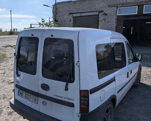 Білий Опель Комбо вант.-пас., об'ємом двигуна 1.69 л та пробігом 339 тис. км за 4500 $, фото 4 на Automoto.ua