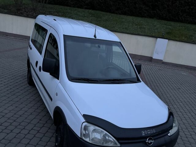 Белый Опель Комбо груз.-пасс., объемом двигателя 1.7 л и пробегом 245 тыс. км за 4500 $, фото 17 на Automoto.ua