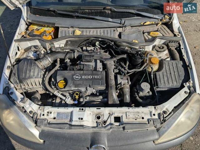 Білий Опель Комбо вант.-пас., об'ємом двигуна 1.69 л та пробігом 339 тис. км за 4500 $, фото 19 на Automoto.ua