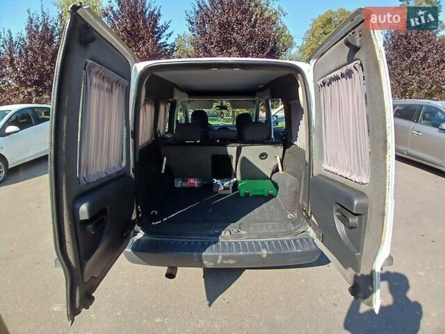 Білий Опель Комбо вант.-пас., об'ємом двигуна 1.7 л та пробігом 232 тис. км за 5199 $, фото 17 на Automoto.ua