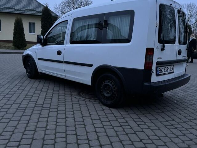 Белый Опель Комбо груз.-пасс., объемом двигателя 1.7 л и пробегом 245 тыс. км за 4500 $, фото 20 на Automoto.ua