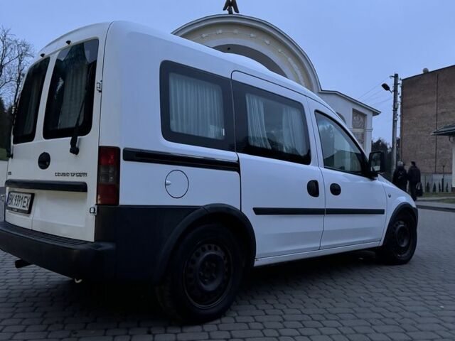 Белый Опель Комбо груз.-пасс., объемом двигателя 1.7 л и пробегом 245 тыс. км за 4500 $, фото 18 на Automoto.ua