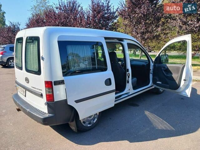 Білий Опель Комбо вант.-пас., об'ємом двигуна 1.7 л та пробігом 232 тис. км за 5199 $, фото 9 на Automoto.ua