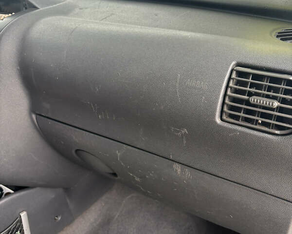 Белый Опель Комбо груз.-пасс., объемом двигателя 1.3 л и пробегом 287 тыс. км за 4300 $, фото 13 на Automoto.ua