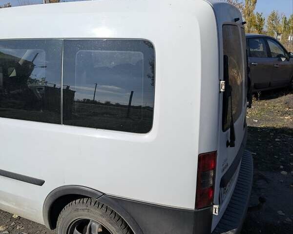 Білий Опель Комбо вант.-пас., об'ємом двигуна 1.69 л та пробігом 339 тис. км за 4500 $, фото 10 на Automoto.ua