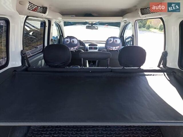 Опель Комбо груз.-пасс. 2008 в Виннице на Automoto.ua Белый Опель Комбо груз.-пасс., объемом двигателя 1.6 л и пробегом 215 тыс. км за 5600 $, фото 11 на Automoto.ua