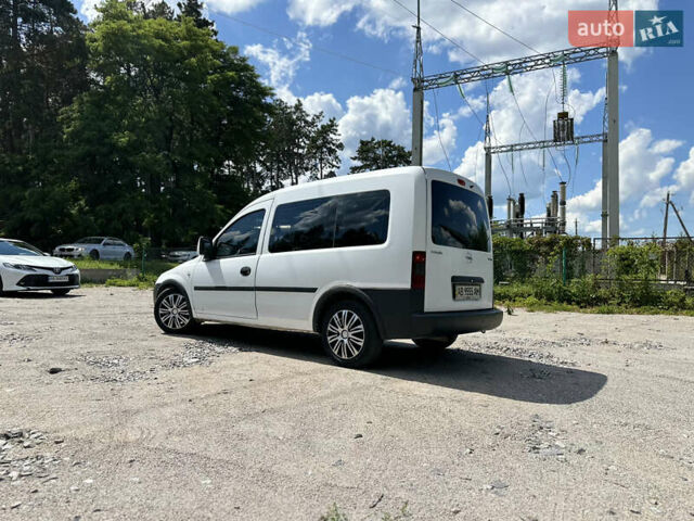 Білий Опель Комбо вант.-пас., об'ємом двигуна 1.69 л та пробігом 440 тис. км за 3400 $, фото 3 на Automoto.ua