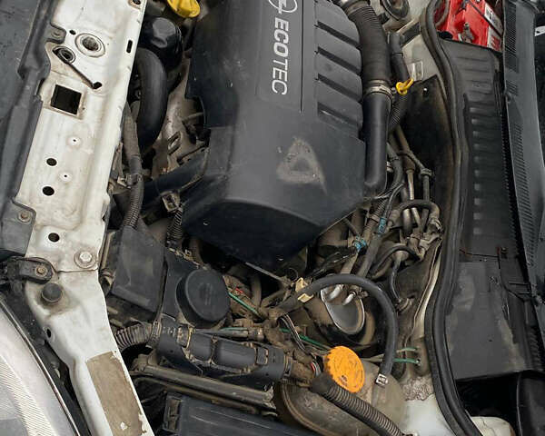 Білий Опель Комбо вант.-пас., об'ємом двигуна 1.3 л та пробігом 304 тис. км за 5000 $, фото 10 на Automoto.ua