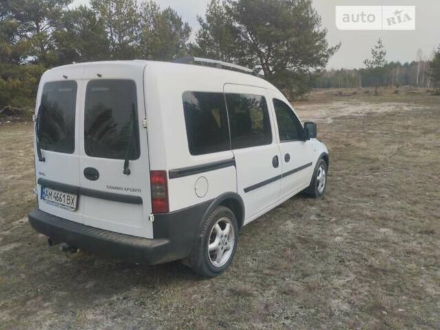 Белый Опель Комбо груз.-пасс., объемом двигателя 0 л и пробегом 244 тыс. км за 5300 $, фото 12 на Automoto.ua