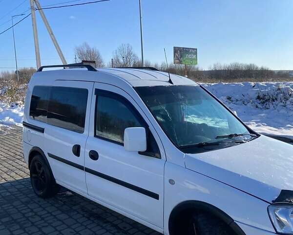 Білий Опель Комбо вант.-пас., об'ємом двигуна 1.25 л та пробігом 390 тис. км за 3250 $, фото 2 на Automoto.ua