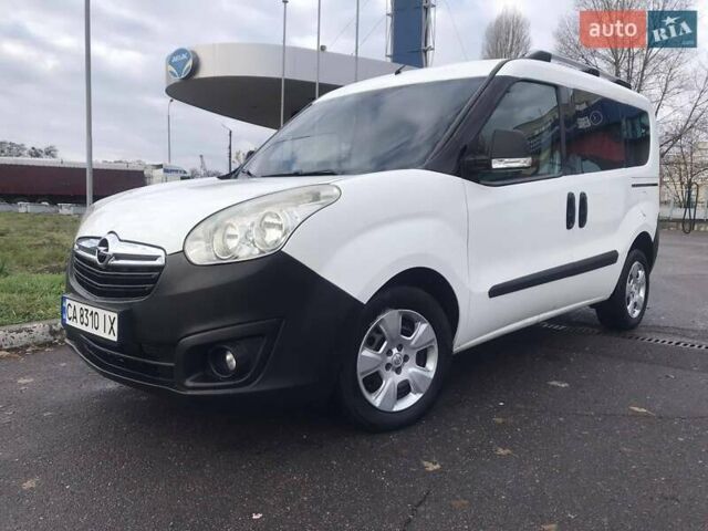 Белый Опель Комбо груз.-пасс., объемом двигателя 1.6 л и пробегом 198 тыс. км за 6150 $, фото 1 на Automoto.ua