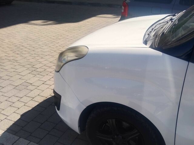 Белый Опель Комбо груз.-пасс., объемом двигателя 1.3 л и пробегом 374 тыс. км за 5100 $, фото 15 на Automoto.ua