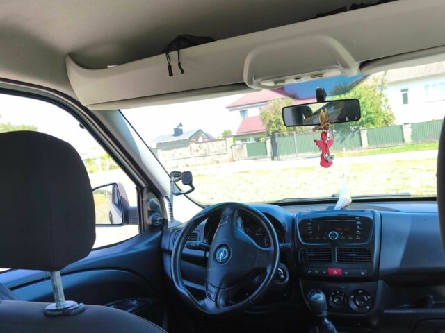 Опель Комбо груз.-пасс. 2012 в Коломые на Automoto.ua Белый Опель Комбо груз.-пасс., объемом двигателя 1.4 л и пробегом 190 тыс. км за 7500 $, фото 15 на Automoto.ua