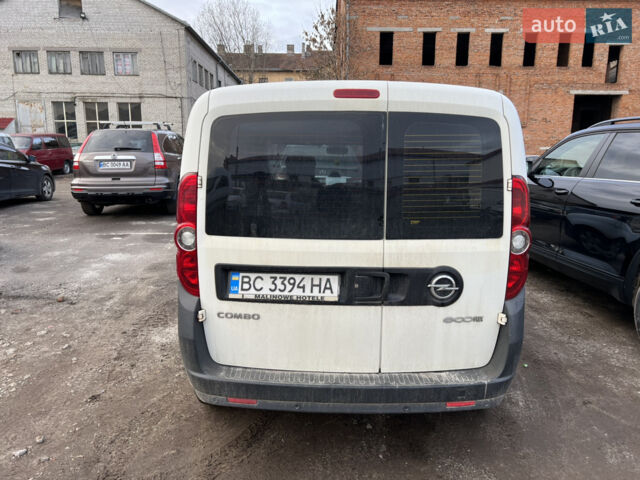 Білий Опель Комбо вант.-пас., об'ємом двигуна 1.3 л та пробігом 198 тис. км за 6200 $, фото 3 на Automoto.ua