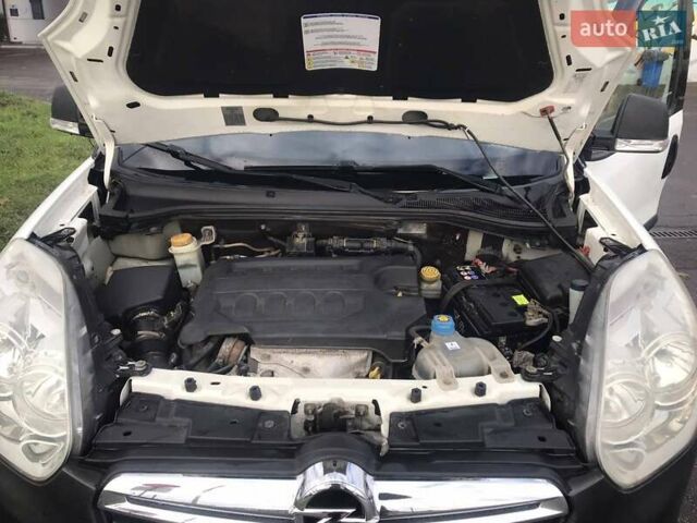 Белый Опель Комбо груз.-пасс., объемом двигателя 1.6 л и пробегом 198 тыс. км за 6150 $, фото 26 на Automoto.ua