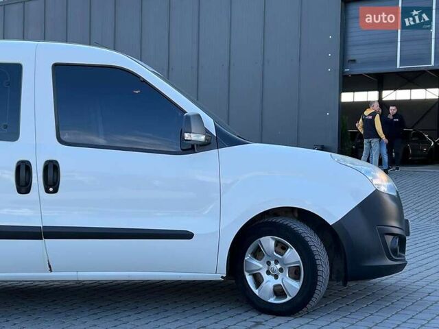 Білий Опель Комбо вант.-пас., об'ємом двигуна 1.3 л та пробігом 242 тис. км за 7990 $, фото 10 на Automoto.ua