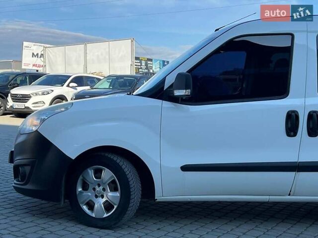 Білий Опель Комбо вант.-пас., об'ємом двигуна 1.3 л та пробігом 242 тис. км за 7990 $, фото 2 на Automoto.ua