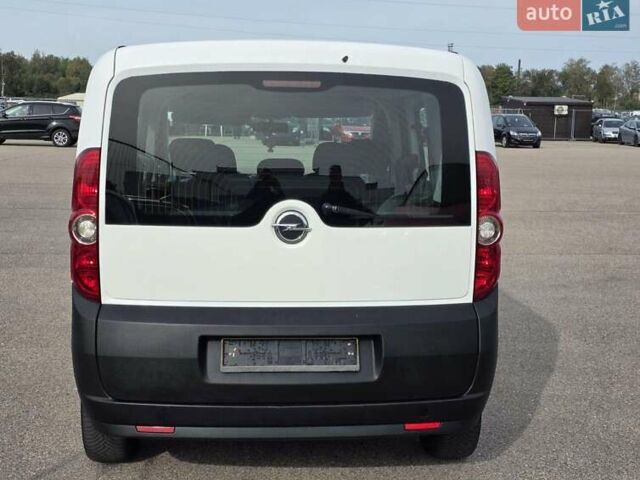 Білий Опель Комбо вант.-пас., об'ємом двигуна 1.3 л та пробігом 210 тис. км за 6800 $, фото 10 на Automoto.ua