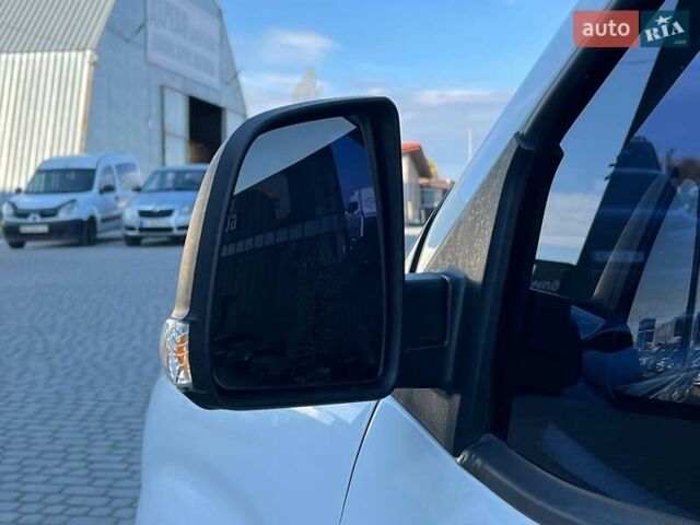 Білий Опель Комбо вант.-пас., об'ємом двигуна 1.3 л та пробігом 242 тис. км за 7990 $, фото 13 на Automoto.ua