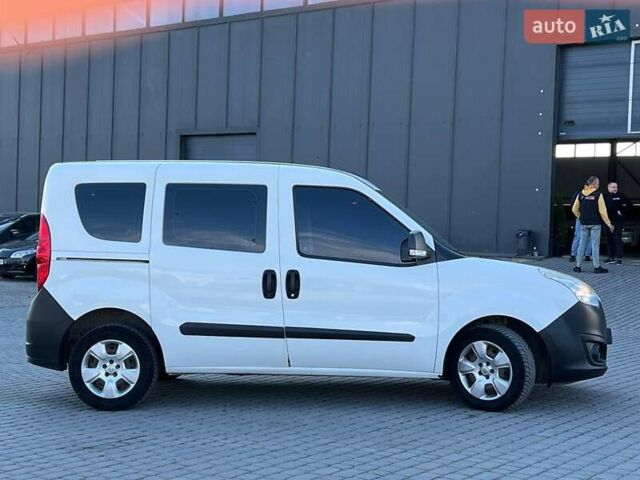 Білий Опель Комбо вант.-пас., об'ємом двигуна 1.3 л та пробігом 242 тис. км за 7990 $, фото 9 на Automoto.ua