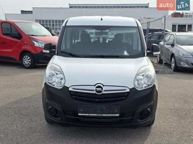 Білий Опель Комбо вант.-пас., об'ємом двигуна 1.3 л та пробігом 210 тис. км за 6800 $, фото 9 на Automoto.ua