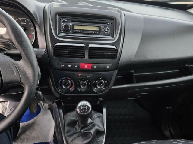 Білий Опель Комбо вант.-пас., об'ємом двигуна 1.3 л та пробігом 210 тис. км за 7800 $, фото 13 на Automoto.ua