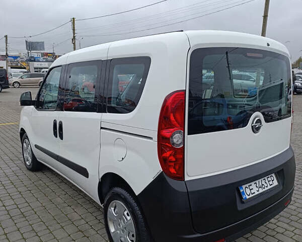 Білий Опель Комбо вант.-пас., об'ємом двигуна 1.3 л та пробігом 189 тис. км за 9000 $, фото 13 на Automoto.ua