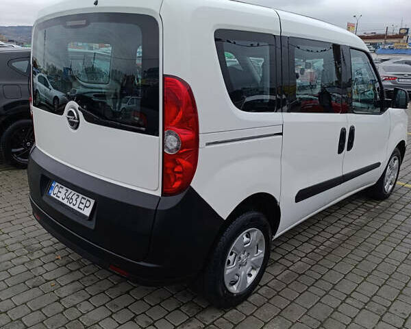 Білий Опель Комбо вант.-пас., об'ємом двигуна 1.3 л та пробігом 189 тис. км за 9000 $, фото 14 на Automoto.ua